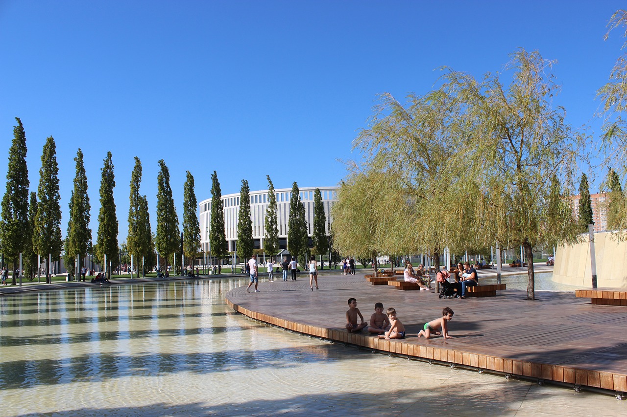 尤其是后防 尤其是后防